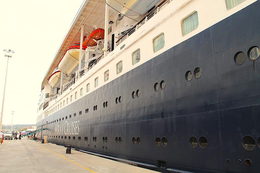 MV Gemini on Çeşme dock