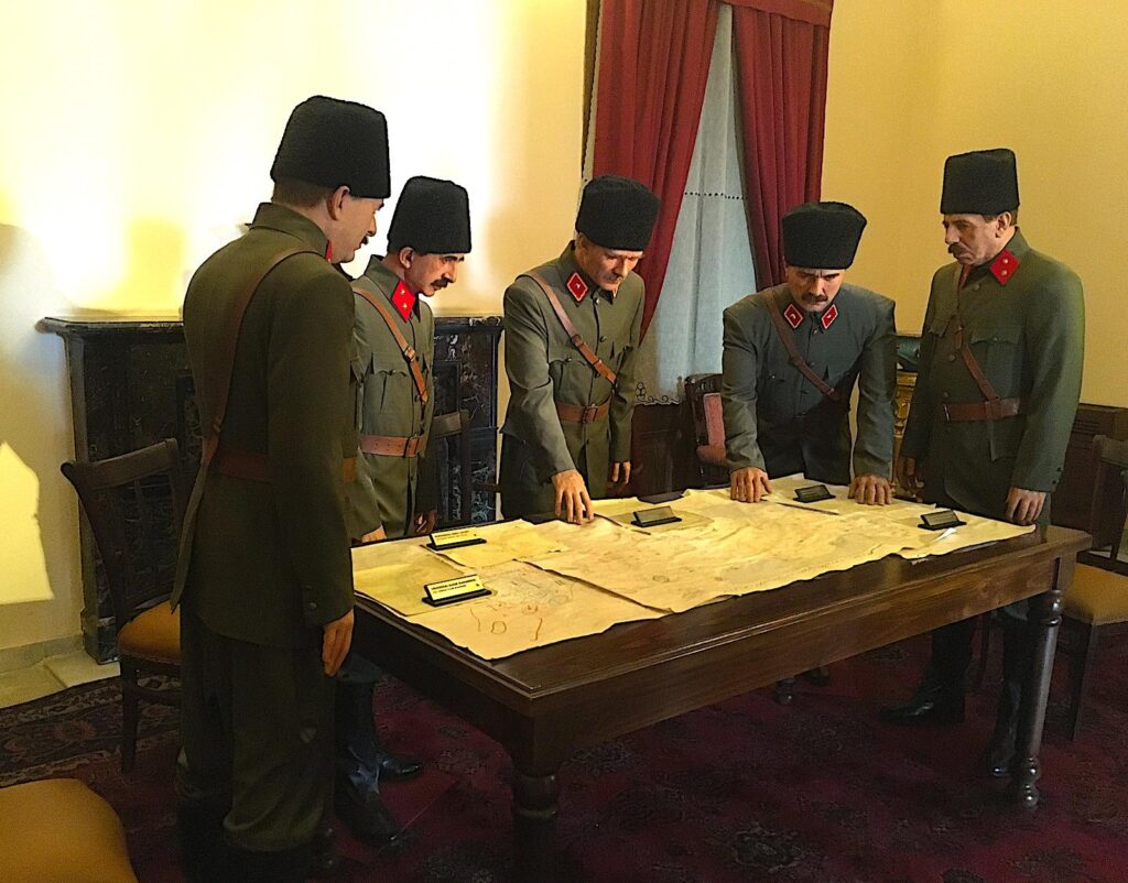 Atatürk Museum İzmir Waxwork Models