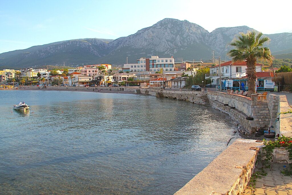 Bodrum Koyu Plajı, Karaburun