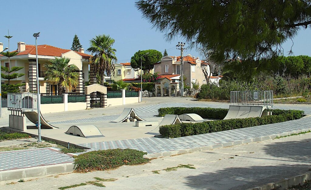 Çeşme Skateboard Park