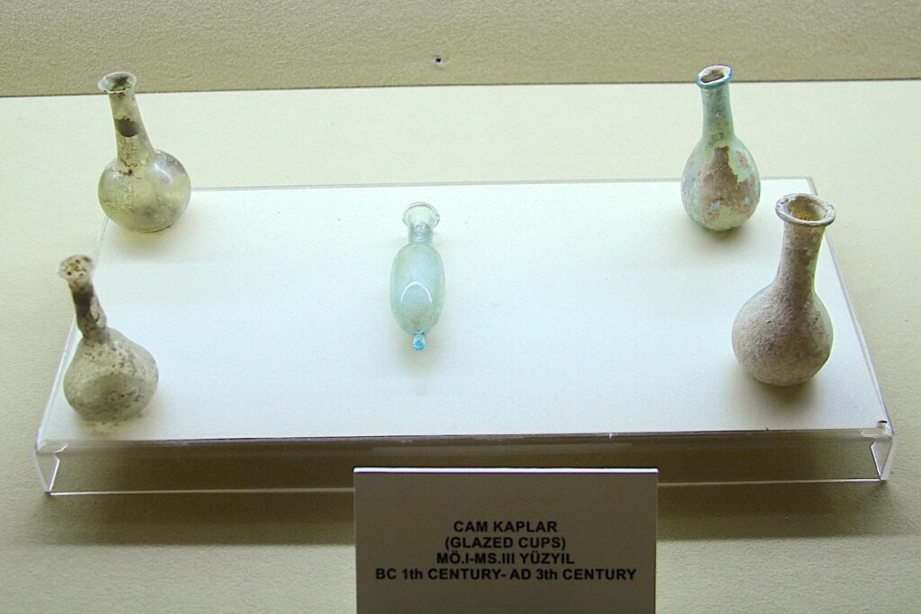 Bağlararası Glass Artefacts - Çeşme Castle