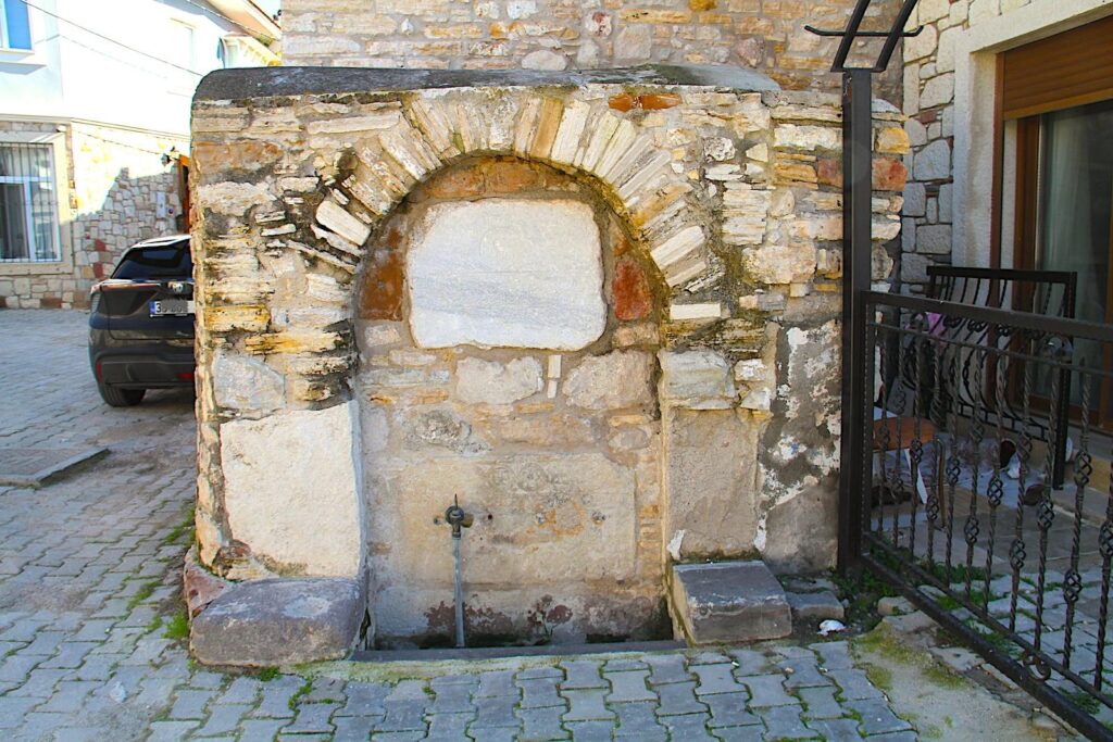 Castle Street Fountain (Pictured 2025)