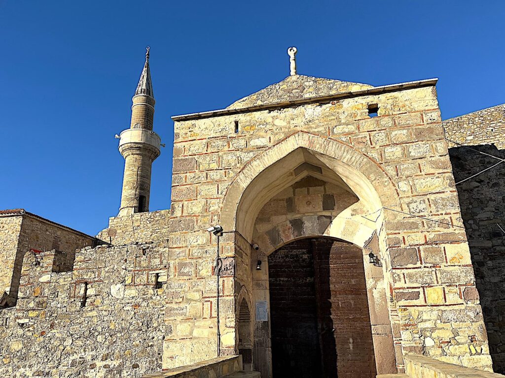 Çeşme Castle South Entrance & Mosque