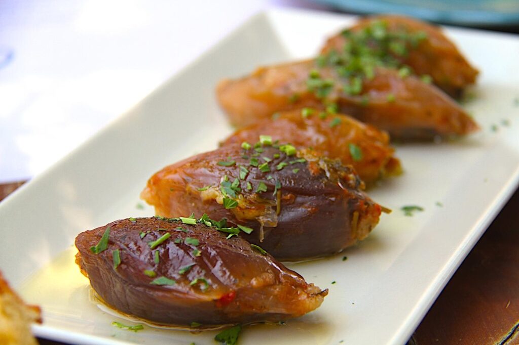 Salantourmasi - Stuffed Onions