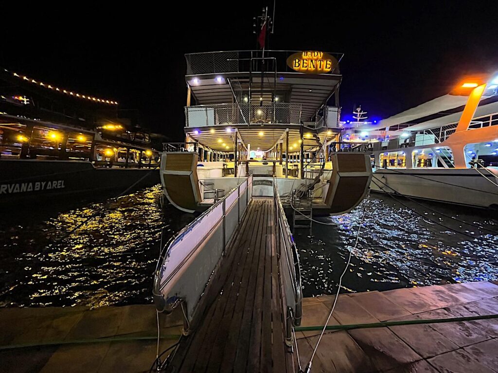Çeşme Boat Trips - Lady Bente