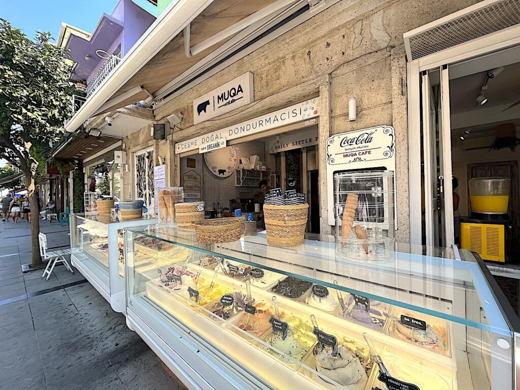 Muqa Café - Çeşme High Street
