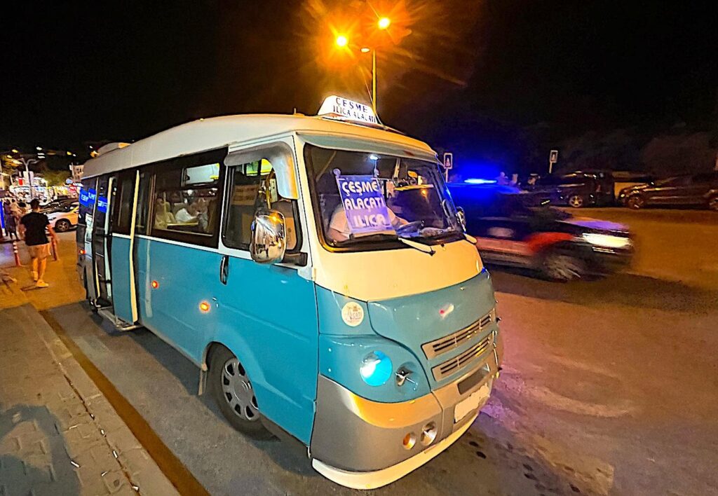 Çeşme-Alaçati-Ilıca Dolmuş at Çeşme Centre (Merkez)