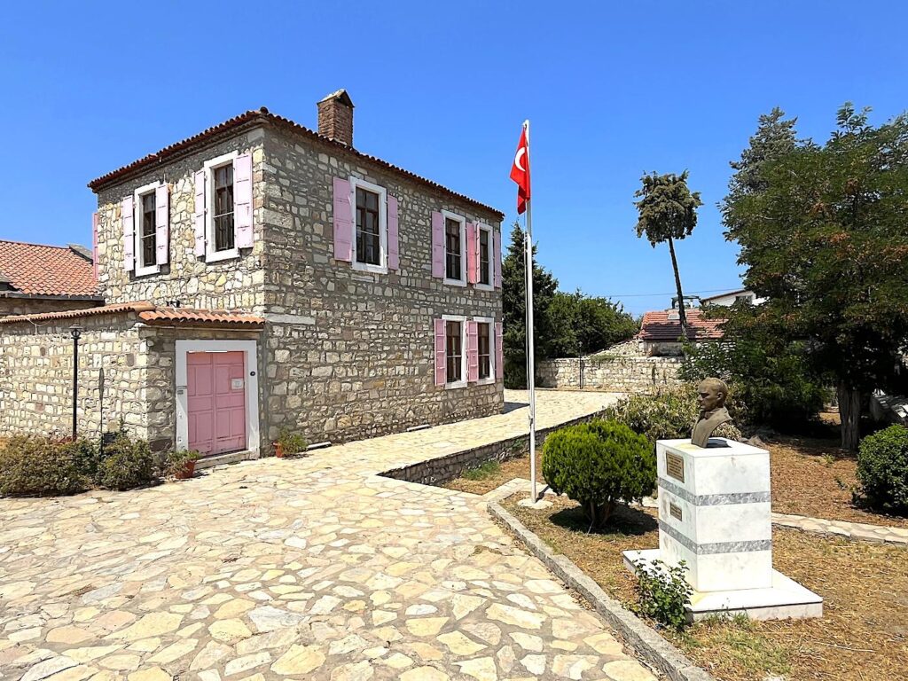 Necati Cumalı Memorial and Culture House