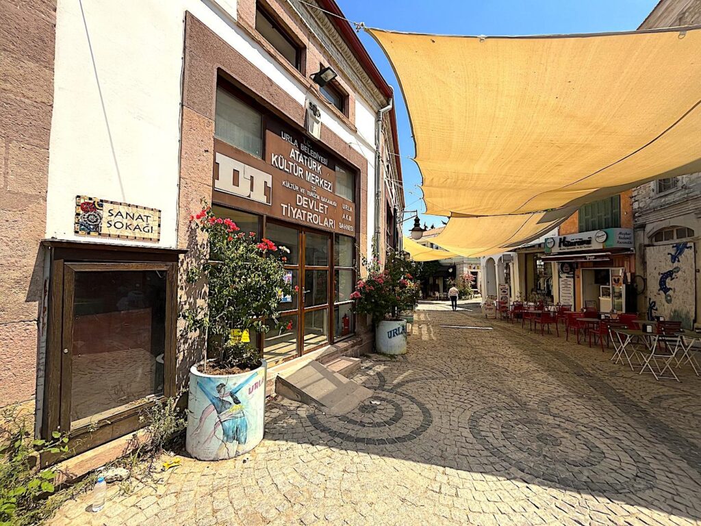 Urla Sanat Sokağı