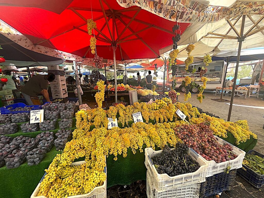 Fruit Stall Çeşme Market